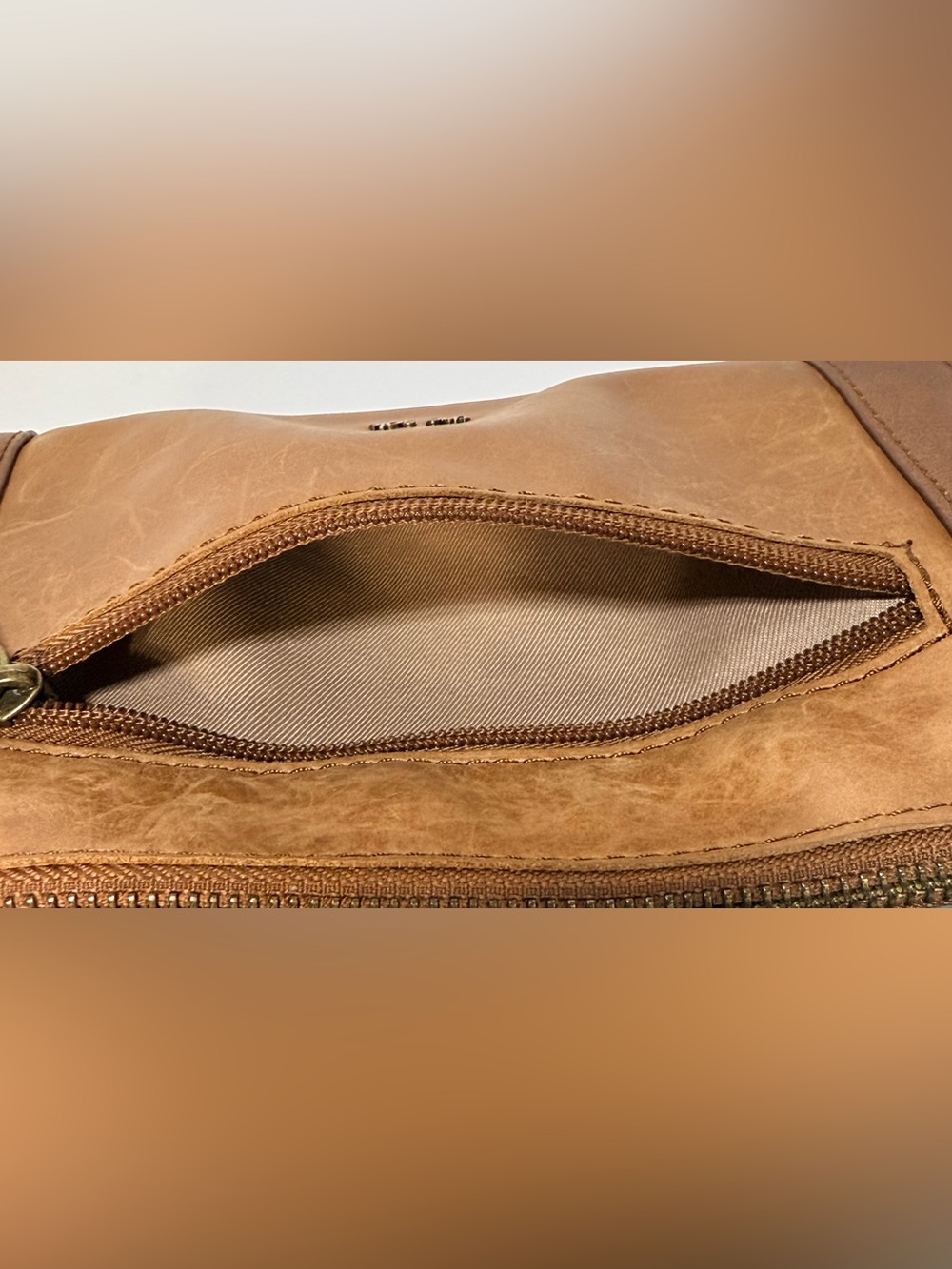 The Sak Sanibel Tan Leather Snakeskin Crossbody Bag Pockets - Picture 5 of 11